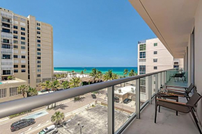 Rooftop Pool - Ocean View Balcony - Hollywood Beach